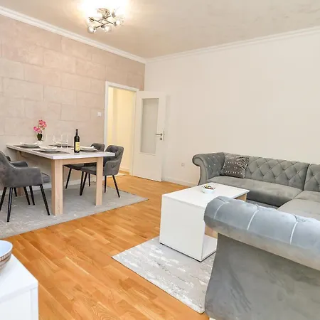 Апартаменты Darija 1